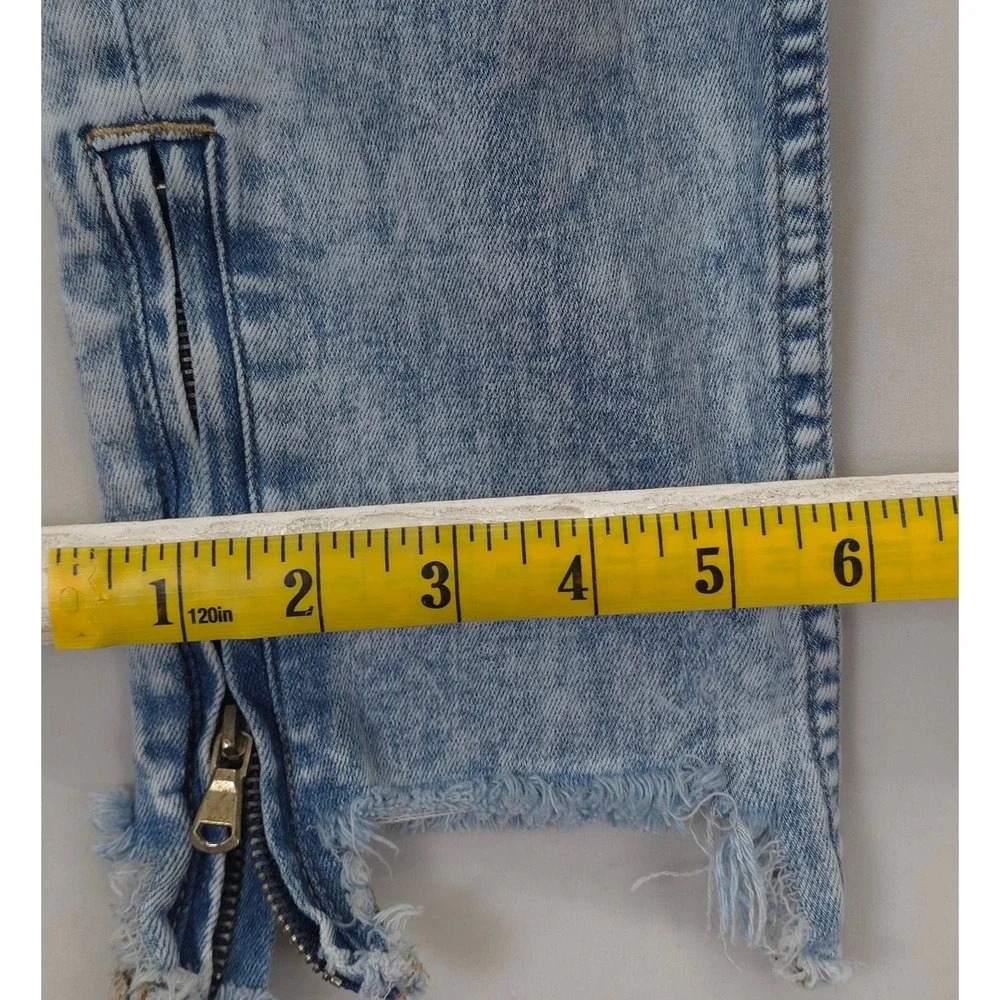 Almost Famous Mid Rise Crop Jeans Jr 13 Light Wash Distressed Raw Hem Zip Ankles